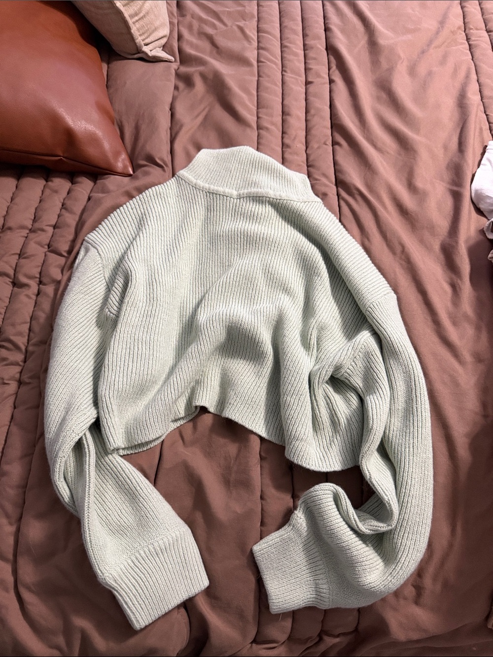 Divided Cropped Cowlneck Sweater - Light Sage